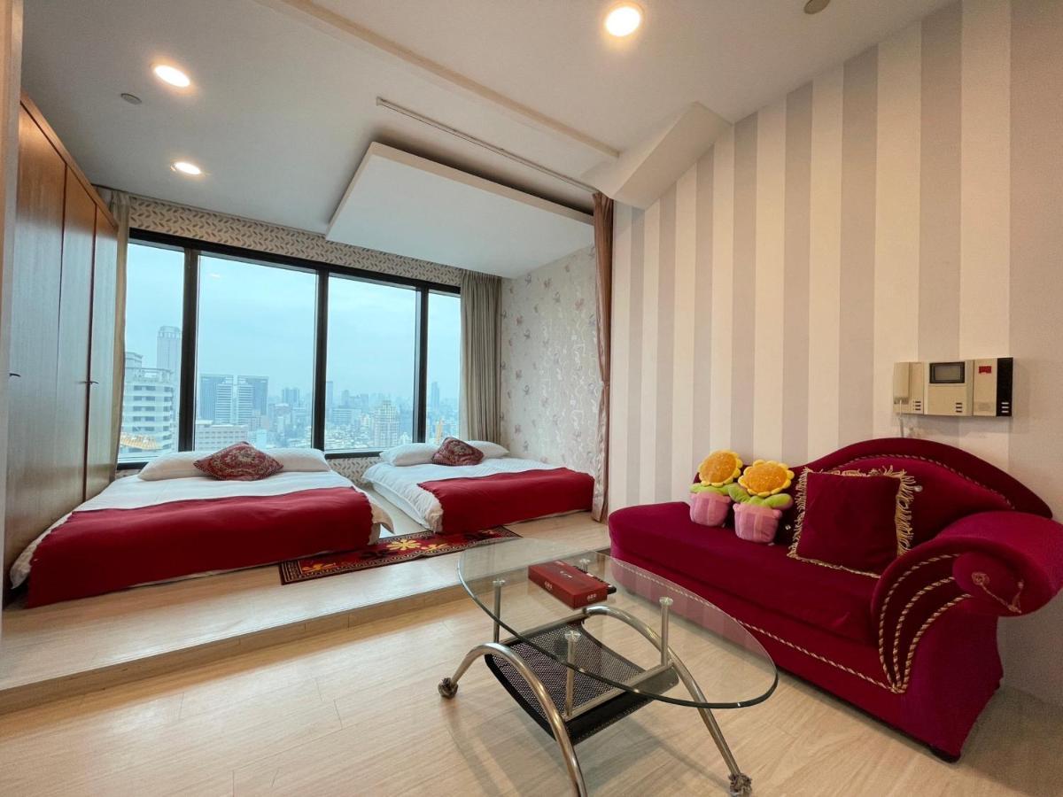 85旅行家 Appartement Kaohsiung Buitenkant foto