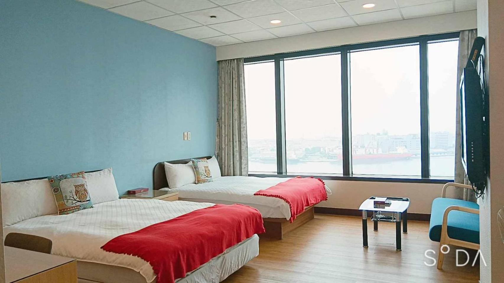 85旅行家 Appartement Kaohsiung Buitenkant foto