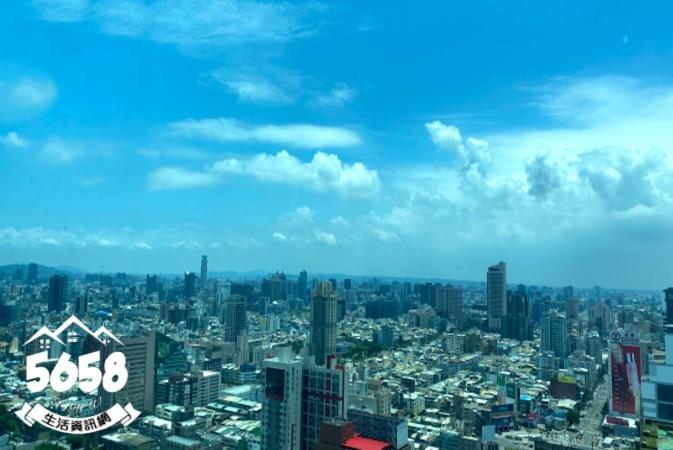 85旅行家 Appartement Kaohsiung Buitenkant foto