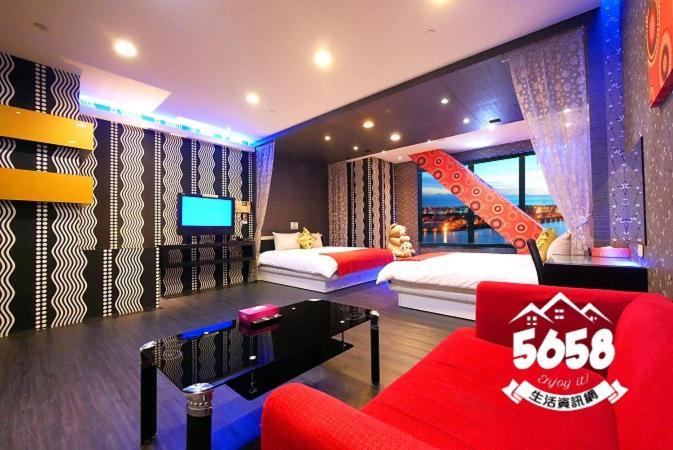 85 旅行 Ie Appartement Kaohsiung Buitenkant foto