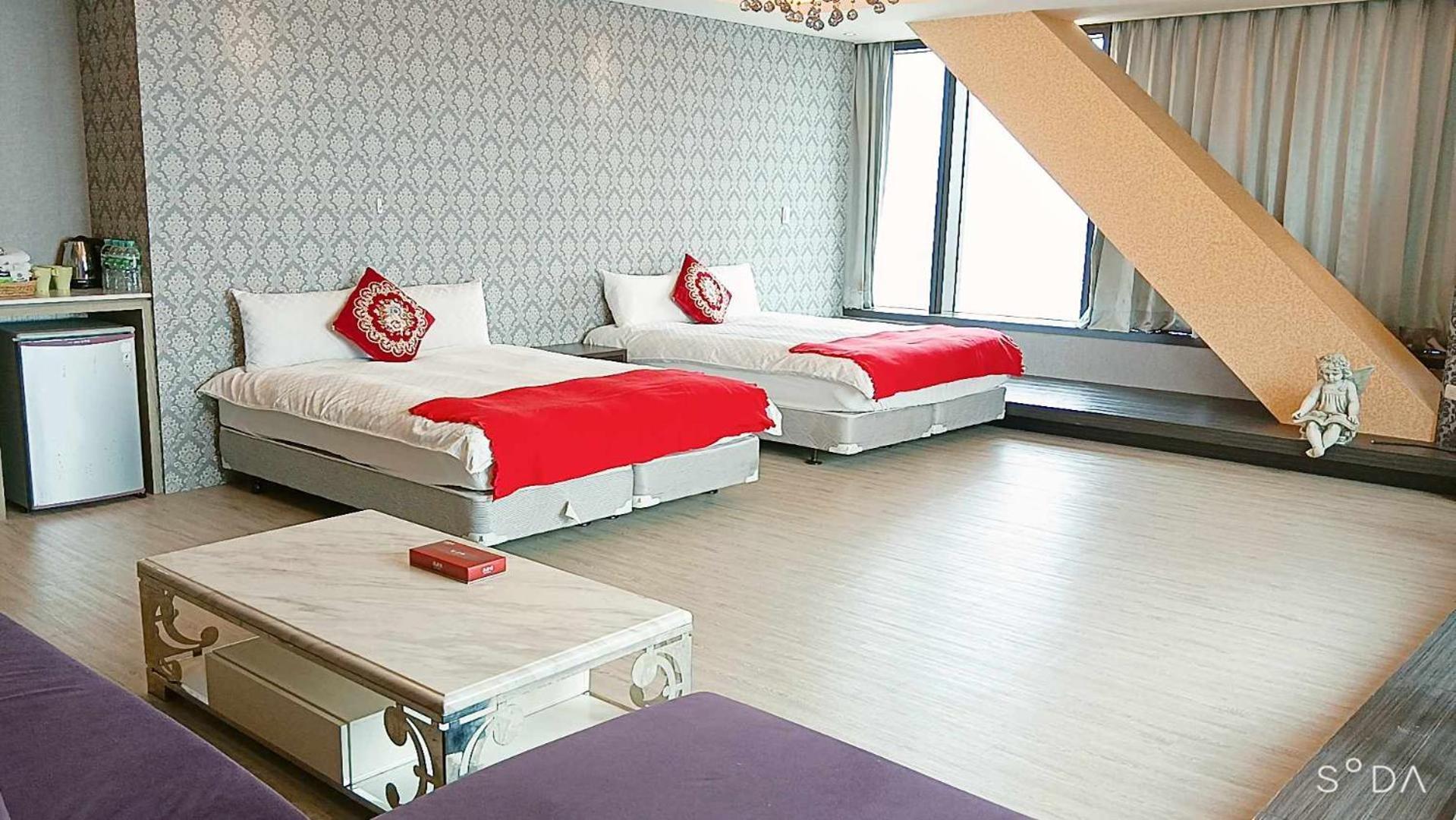 85旅行家 Appartement Kaohsiung Buitenkant foto